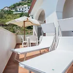 Da Benny Seaview Apartment *