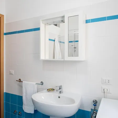 Da Benny Seaview Apartman